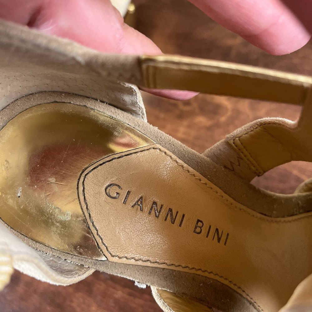 Gianni Bini Gold Wood Platform Wedge size 8.5 - Picture 10 of 12